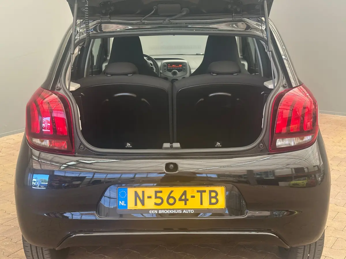1.0 e-VTi Active 2022! | 5-Deurs | Airco | Bluetooth | Elek. Ramen | LED Dagrij | Airco | Bluetooth telefoonvoorbereiding | Centrale deurvergrendeling met afstandsbediening