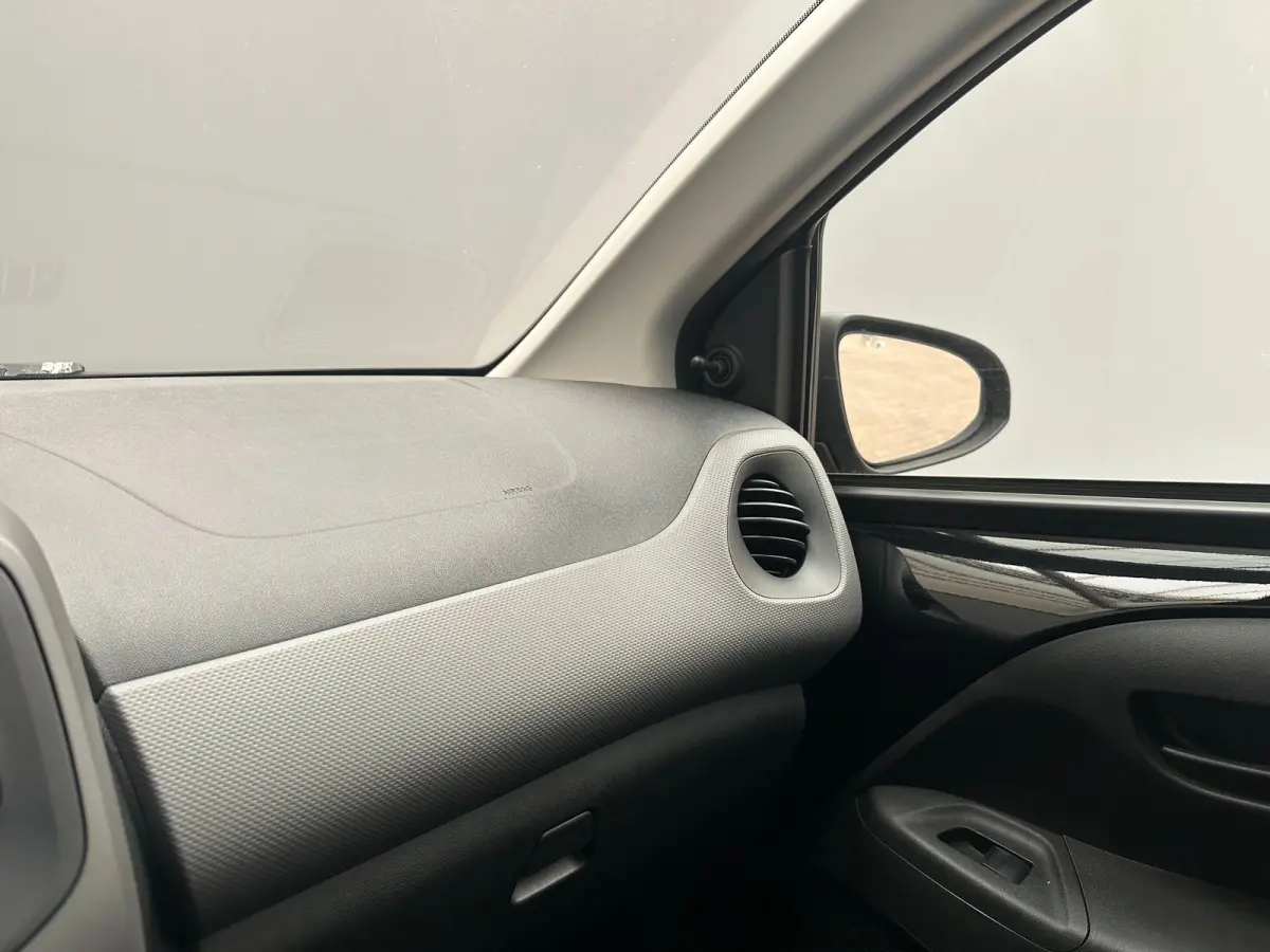 1.0 e-VTi Active 2022! | 5-Deurs | Airco | Bluetooth | Elek. Ramen | LED Dagrij | Airco | Bluetooth telefoonvoorbereiding | Centrale deurvergrendeling met afstandsbediening