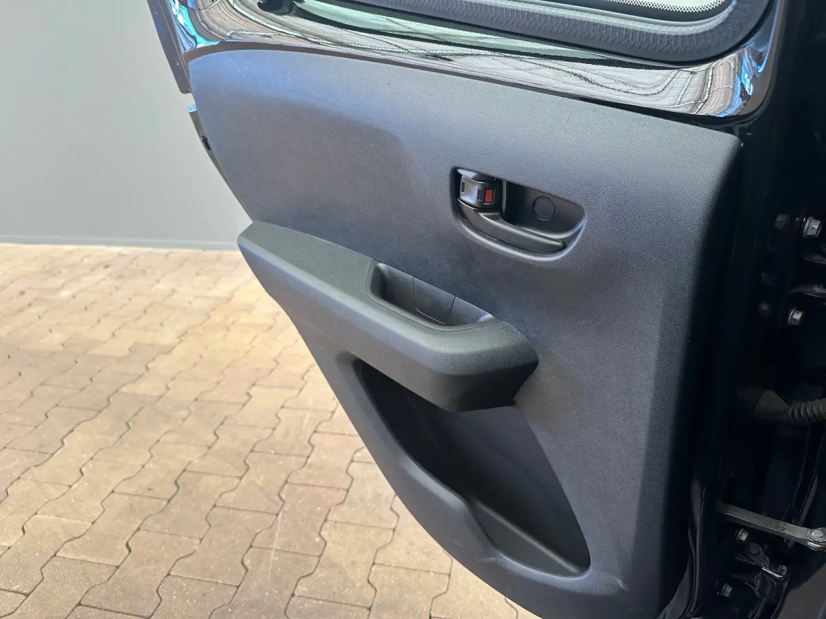 1.0 e-VTi Active 2022! | 5-Deurs | Airco | Bluetooth | Elek. Ramen | LED Dagrij | Airco | Bluetooth telefoonvoorbereiding | Centrale deurvergrendeling met afstandsbediening