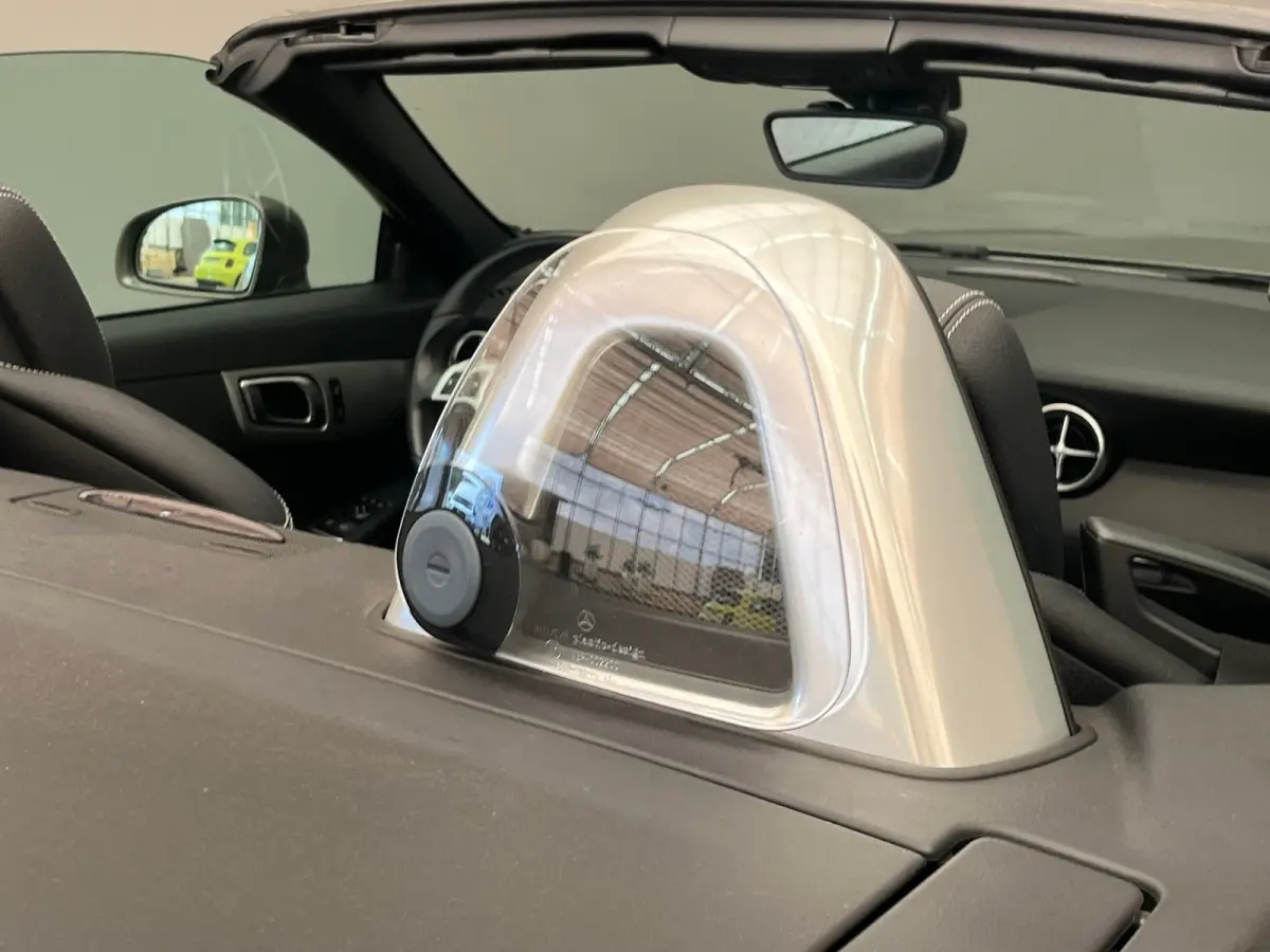 250 Lederen Bekleding | Airscarf | Stoelverwarming | 18" Lichtmetaal | Navigatie | Cruise | Airco | Airco | Audio-navigatie full map | Cruise control