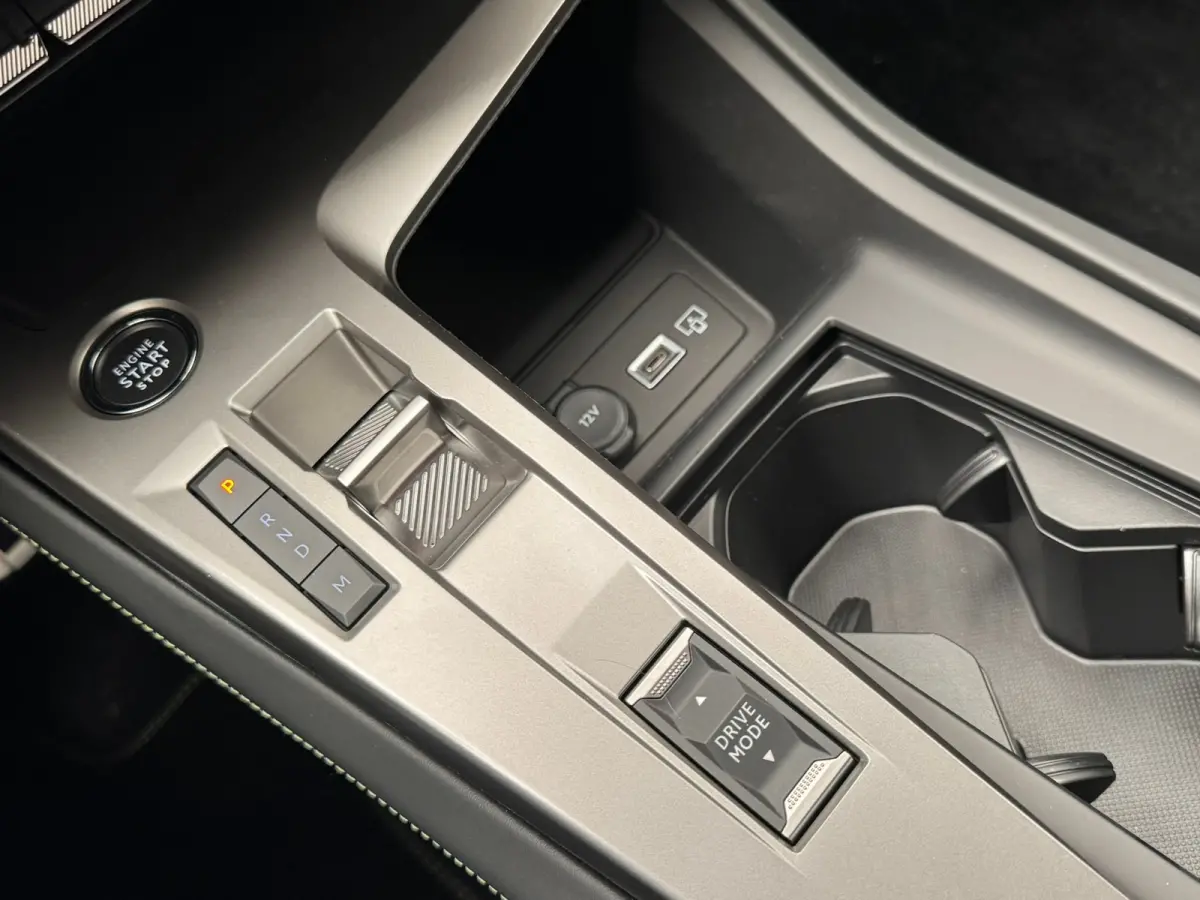 1.2 PureTech 1.2 PureTech GT 130PK EAT8 Adaptieve Cruise | Camera | Elec.Klep | Navigatie | | Alcantara bekleding | Apple Carplay/Android Auto|telefoonintegratie premium | Cruise control ada