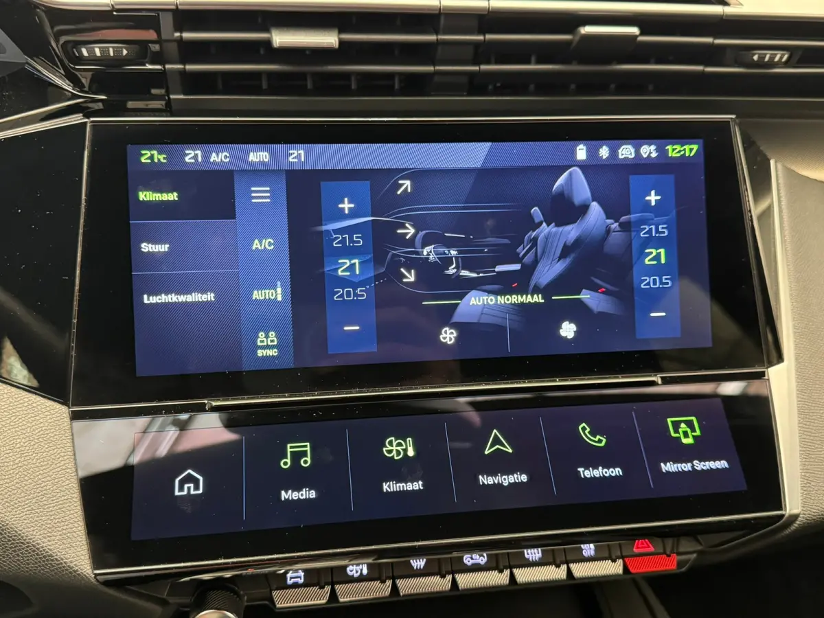 1.2 PureTech 1.2 PureTech GT 130PK EAT8 Adaptieve Cruise | Camera | Elec.Klep | Navigatie | | Alcantara bekleding | Apple Carplay/Android Auto|telefoonintegratie premium | Cruise control ada