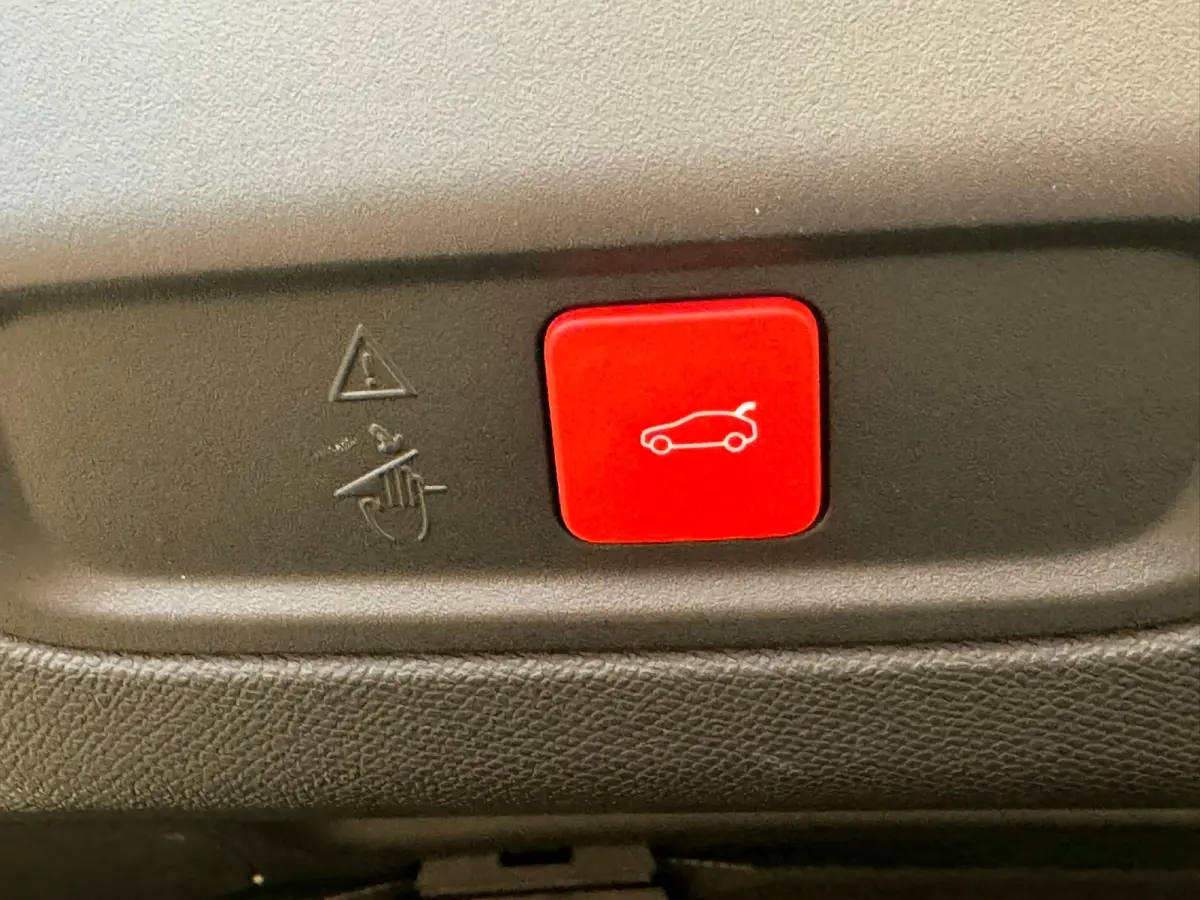 1.2 PureTech 1.2 PureTech GT 130PK EAT8 Adaptieve Cruise | Camera | Elec.Klep | Navigatie | | Alcantara bekleding | Apple Carplay/Android Auto|telefoonintegratie premium | Cruise control ada