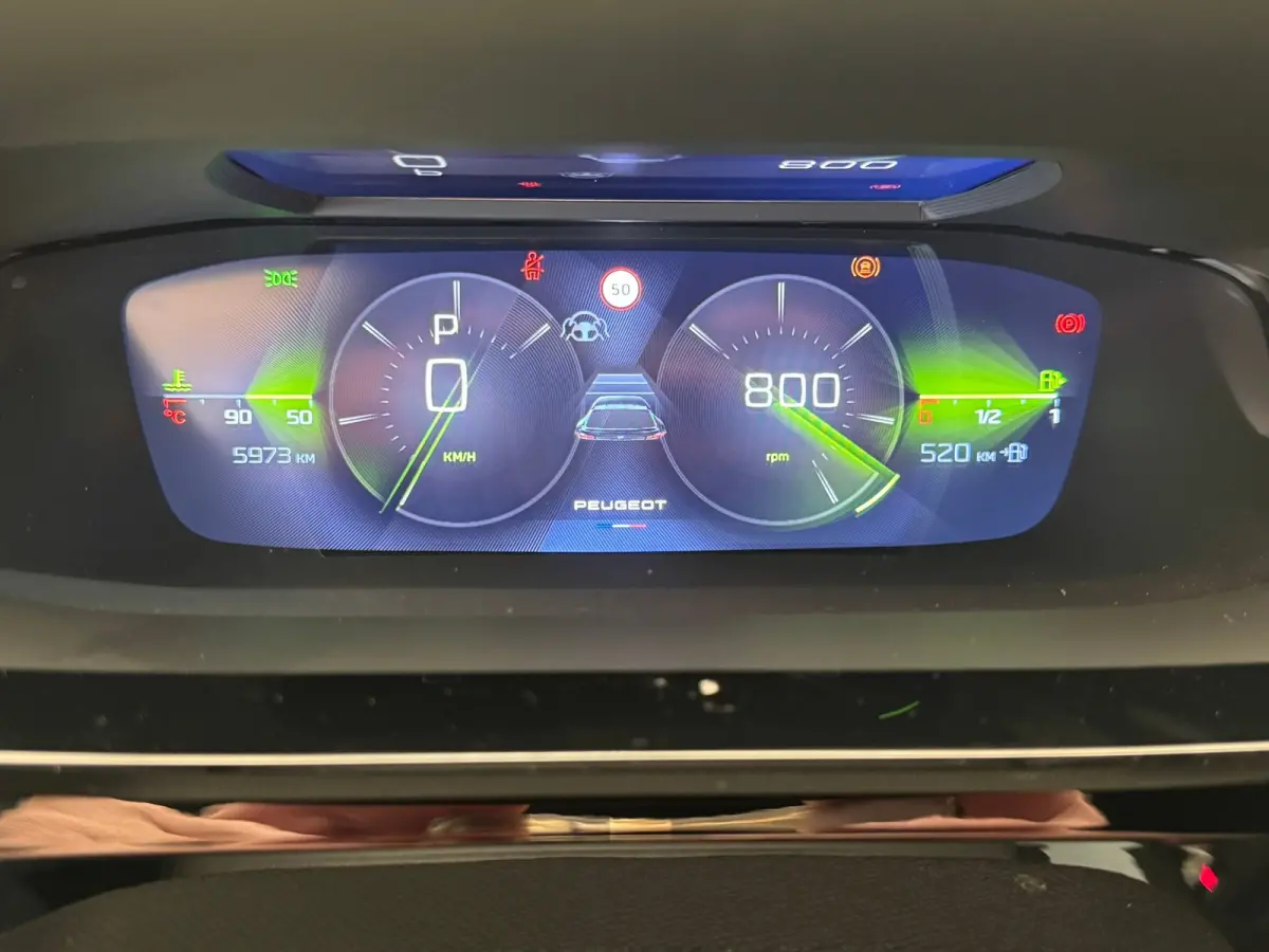 1.2 PureTech 1.2 PureTech GT 130PK EAT8 Adaptieve Cruise | Camera | Elec.Klep | Navigatie | | Alcantara bekleding | Apple Carplay/Android Auto|telefoonintegratie premium | Cruise control ada