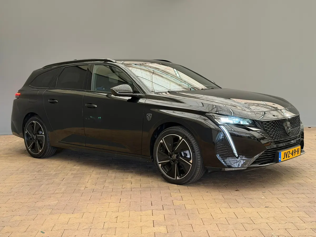 GT Avantage EV 54 kWh Alcantara | Warmtepomp | Navigatie | Stoelverwarming | Apple Carplay/Android Auto | | 11 kW lader | Achteruitrijcamera | Apple Carplay/Android Auto|telefoonintegratie p