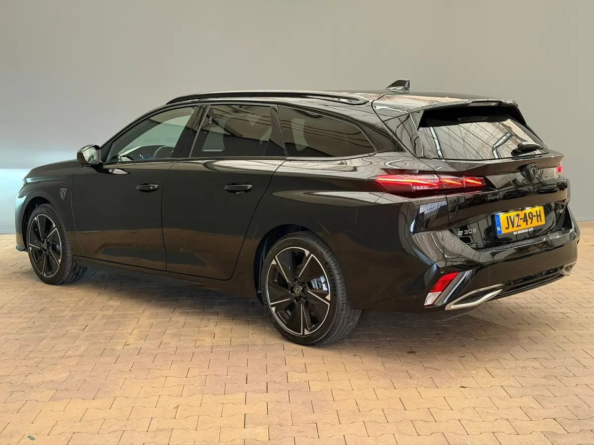 GT Avantage EV 54 kWh Alcantara | Warmtepomp | Navigatie | Stoelverwarming | Apple Carplay/Android Auto | | 11 kW lader | Achteruitrijcamera | Apple Carplay/Android Auto|telefoonintegratie p