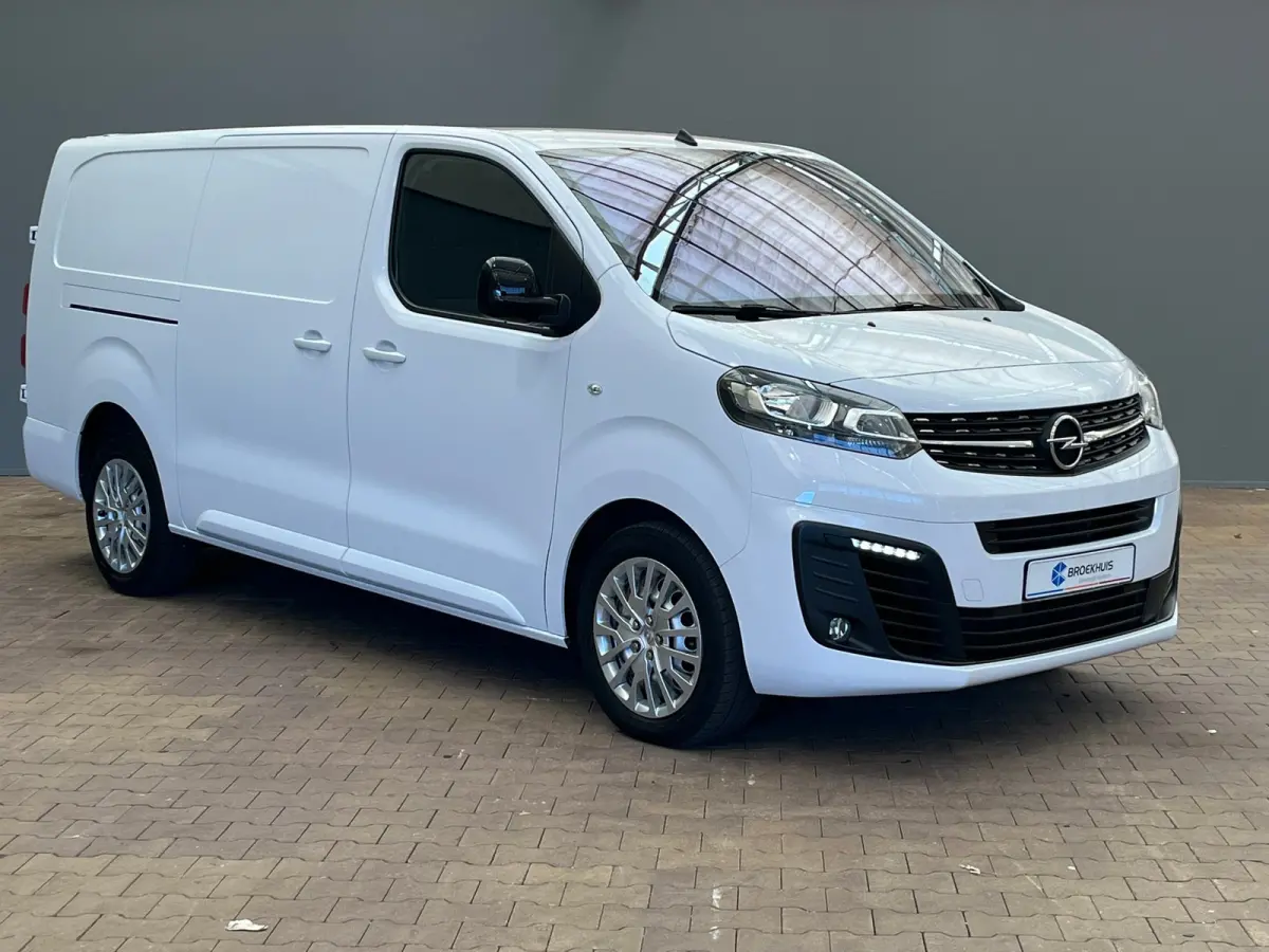 2.0 BlueHDi 145 S&S L3 Camera | Ingerichte Laadruimte | Carplay | Keyless | Climate | Cruise | Parkeersensoren Achter | 2 zitplaatsen rechtsvoor | 360 Parkeercamera | Achterdeuren met ruiten