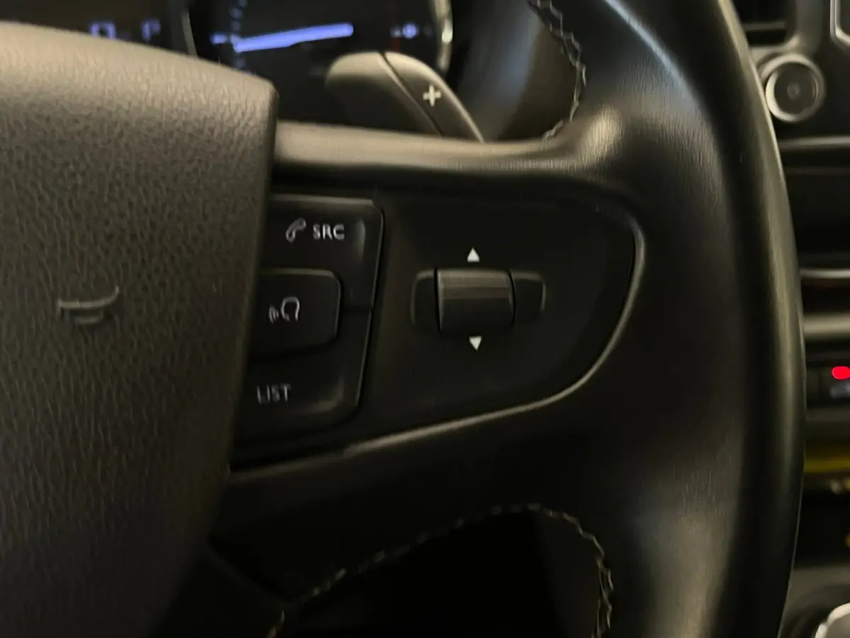 2.0 BlueHDi 145 S&S L3 Camera | Ingerichte Laadruimte | Carplay | Keyless | Climate | Cruise | Parkeersensoren Achter | 2 zitplaatsen rechtsvoor | 360 Parkeercamera | Achterdeuren met ruiten