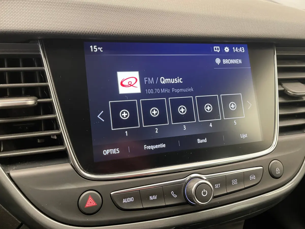 1.2 TURBO 110PK ULTIMATE Alcantara | Camera | Carplay | Parkeersensoren Rondom | Climate Control | 17" Lichtmetaal | Camera  | Achteruitrijcamera | Apple Carplay/Android Auto|telefoonintegra