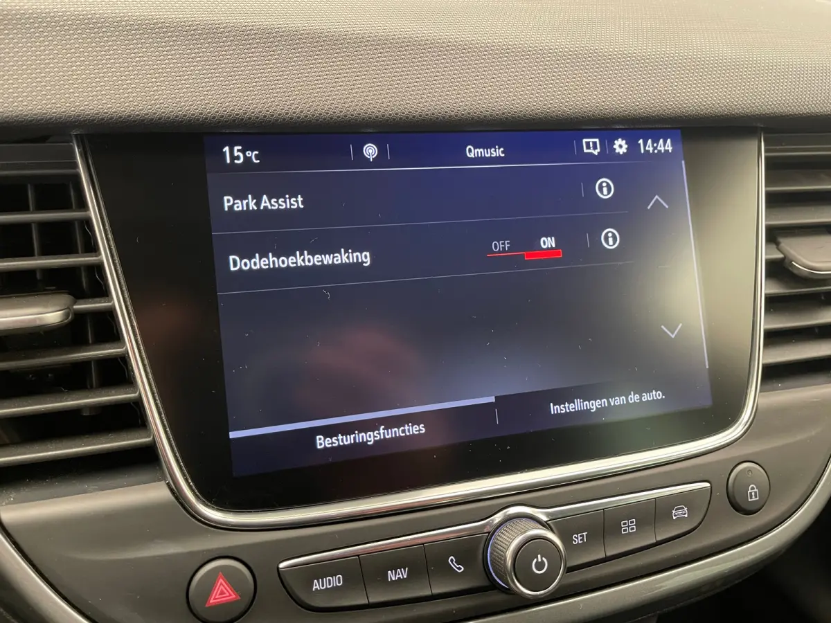 1.2 TURBO 110PK ULTIMATE Alcantara | Camera | Carplay | Parkeersensoren Rondom | Climate Control | 17" Lichtmetaal | Camera  | Achteruitrijcamera | Apple Carplay/Android Auto|telefoonintegra