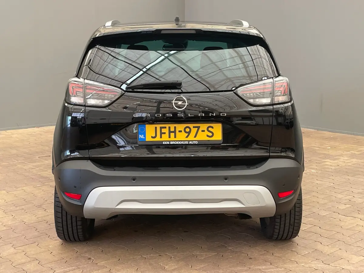 1.2 TURBO 110PK ULTIMATE Alcantara | Camera | Carplay | Parkeersensoren Rondom | Climate Control | 17" Lichtmetaal | Camera  | Achteruitrijcamera | Apple Carplay/Android Auto|telefoonintegra