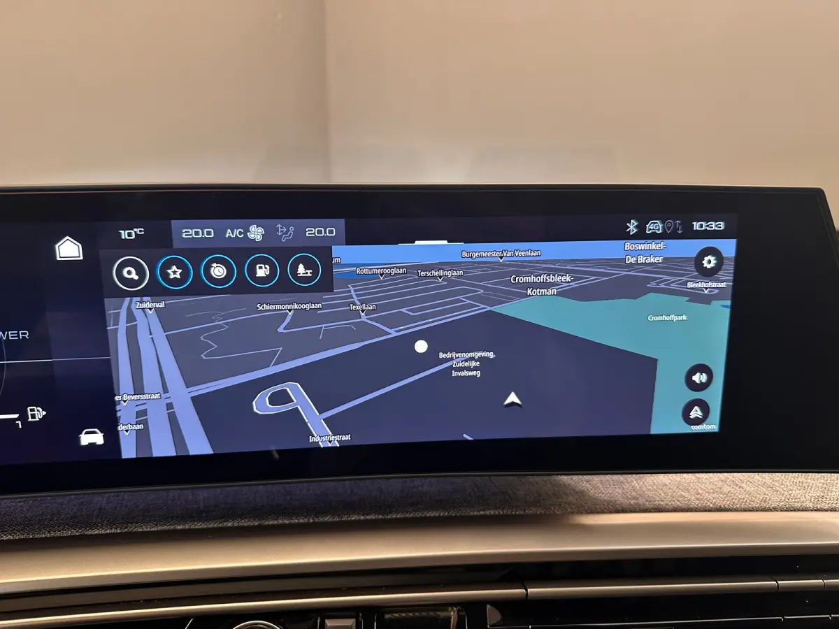 1.2 Hybrid 136 GT Camera | Stoel + Stuurverwarming | Camera | Carplay | Digitaal Dashboard | Leder/Stof | Climate | Achteruitrijcamera | Cruise control adaptief met Stop&Go | DAB ontvanger
