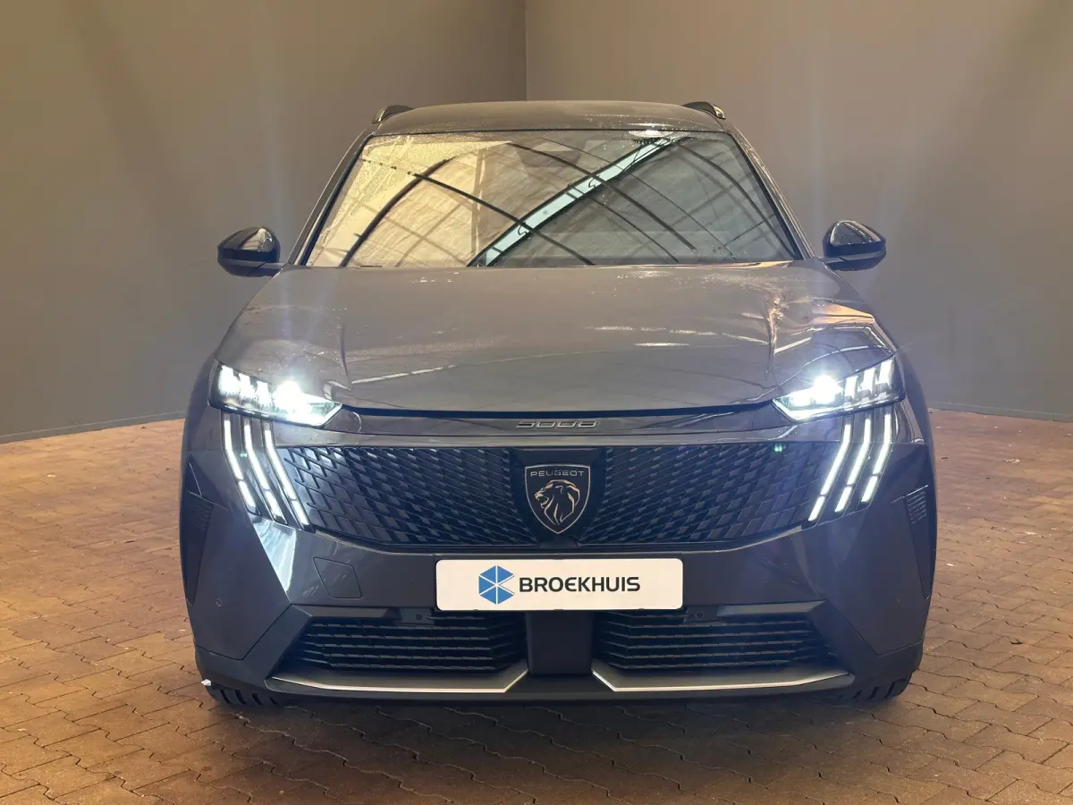1.2 Hybrid 136 GT Camera | Stoel + Stuurverwarming | Camera | Carplay | Digitaal Dashboard | Leder/Stof | Climate | Achteruitrijcamera | Cruise control adaptief met Stop&Go | DAB ontvanger