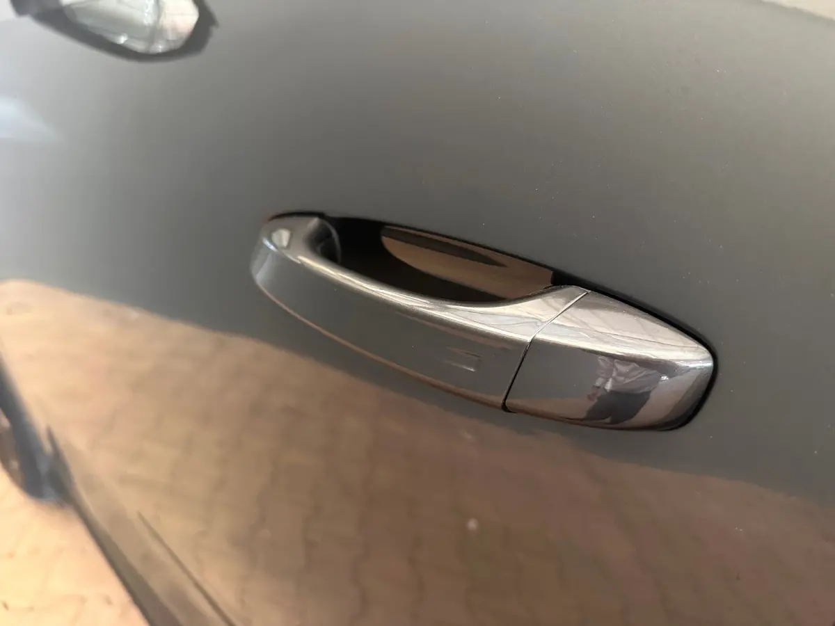 1.2 Hybrid 136 GT Camera | Stoel + Stuurverwarming | Camera | Carplay | Digitaal Dashboard | Leder/Stof | Climate | Achteruitrijcamera | Cruise control adaptief met Stop&Go | DAB ontvanger