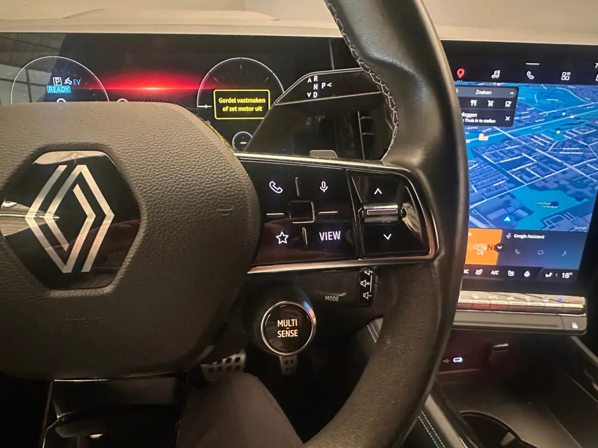 1.2 E-Tech full hybrid iconic esprit Alpine Rondomzicht Camera | 20" Lichtmetaal | Navigatie | Heads-up Display | Stuur & Stoelverwarming | Apple Carplay/Android Auto|telefoonintegratie prem