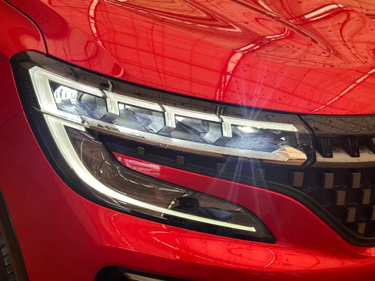 1.2 E-Tech full hybrid iconic esprit Alpine Rondomzicht Camera | 20" Lichtmetaal | Navigatie | Heads-up Display | Stuur & Stoelverwarming | Apple Carplay/Android Auto|telefoonintegratie prem