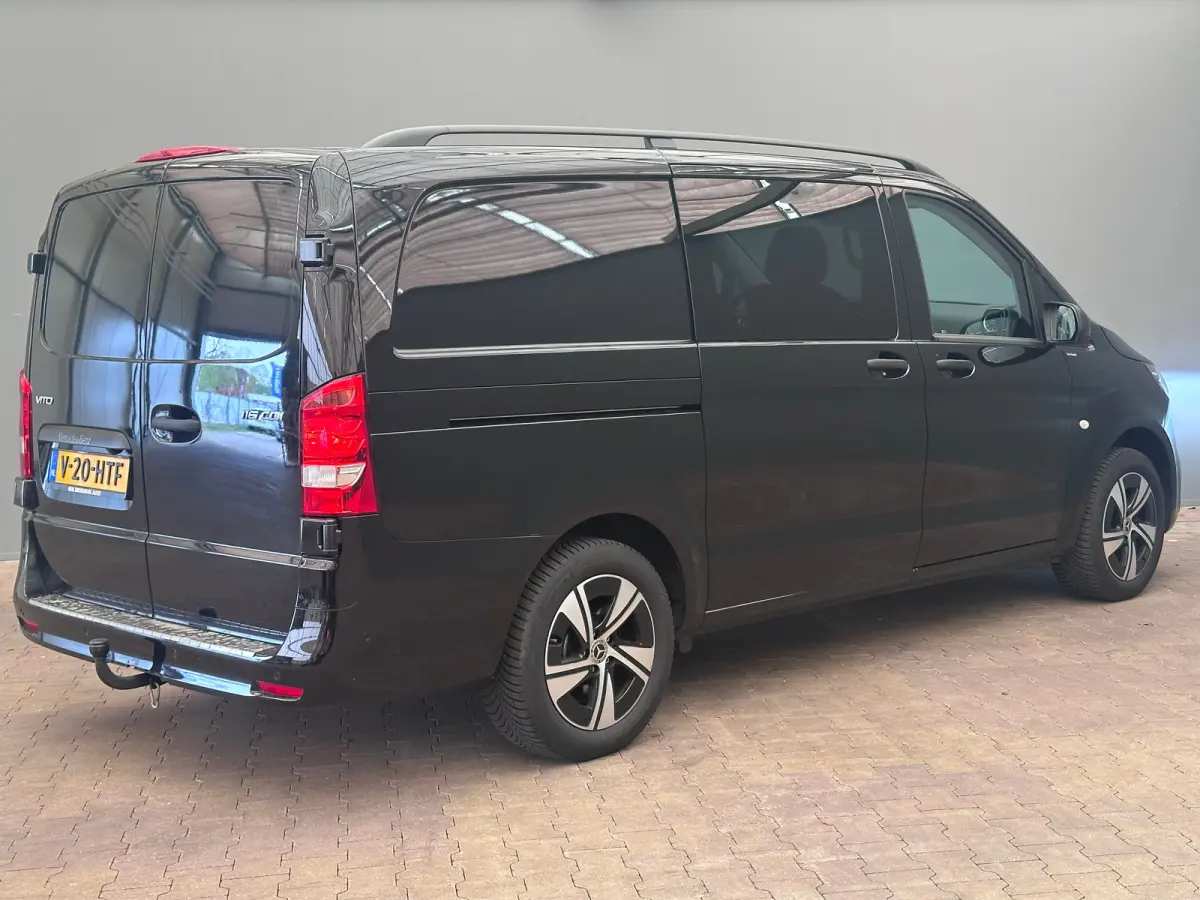 116 CDI L2 Select Snoeks (Meer Beenruimte) | Lederen Bekleding | Rondomzicht Camera | Parkeersensoren | Navigatie | 17" Lichtmetaal  | Airco (automatisch) | Anti Blokkeer Systeem | Buitenspi
