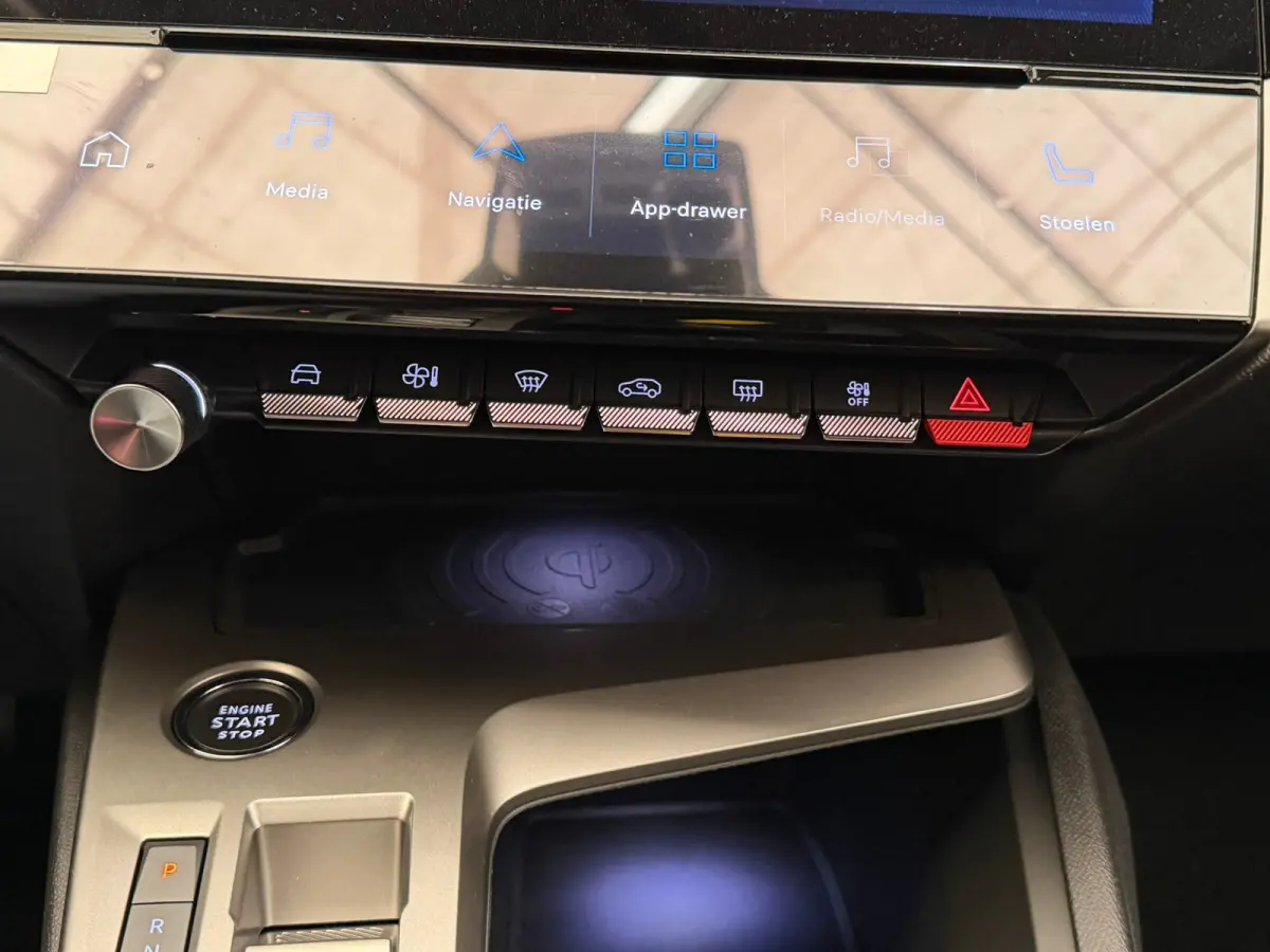 Allure EV 54 kWh Adaptieve Cruise | Camera | Leder/Stof | 17LMV | Navigatie | Stoelverwarming | | 11 kW lader | Achteruitrijcamera | Bluetooth telefoonvoorbereiding