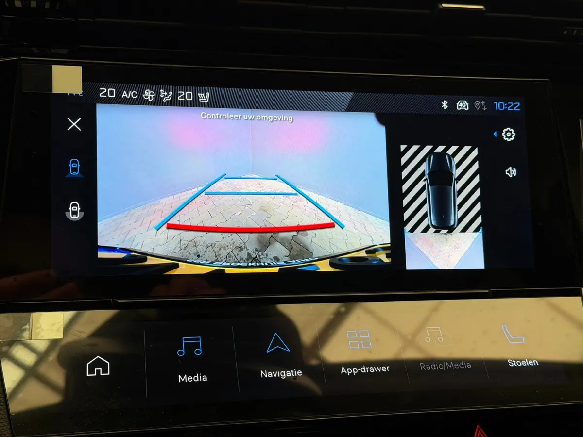 Allure EV 54 kWh Adaptieve Cruise | Camera | Leder/Stof | 17LMV | Navigatie | Stoelverwarming | | 11 kW lader | Achteruitrijcamera | Bluetooth telefoonvoorbereiding