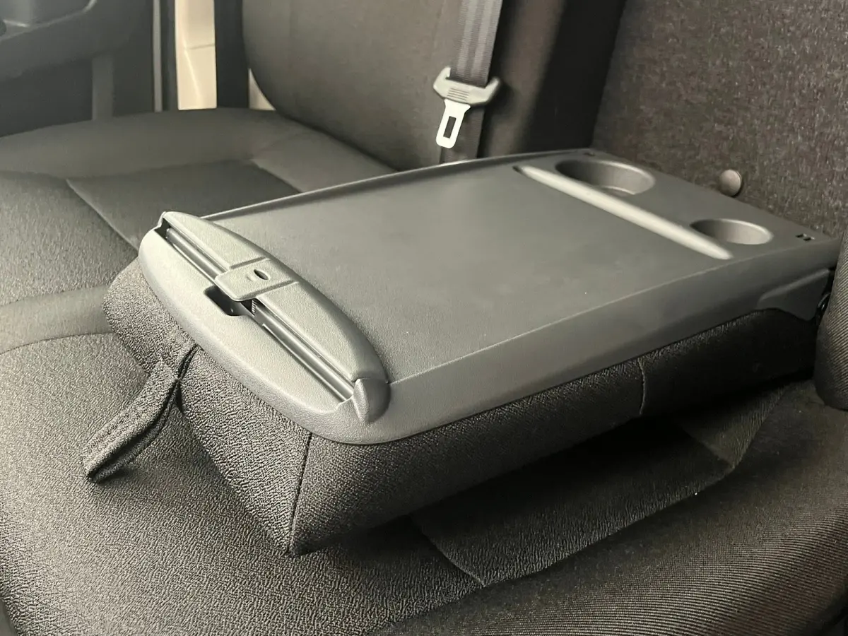 2.2D 140 S&S L3H2 3.5t Camera | Ingerichte Laadruimte | Cruise | Airco | 3 Zits! | DAB | Dodehoek Detectie | Achteruitrijcamera | Airco | Buitenspiegels verwarmbaar