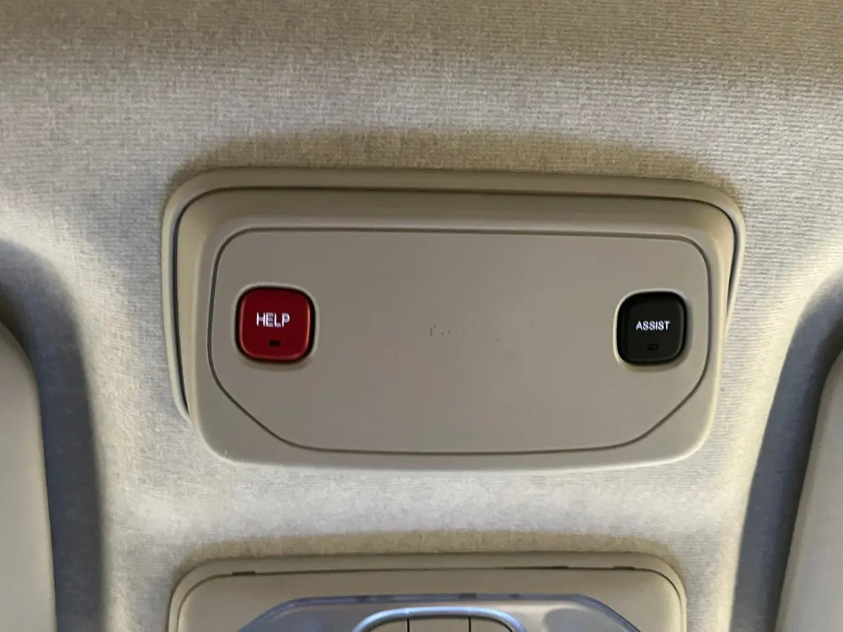 2.2D 140 S&S L3H2 3.5t Camera | Ingerichte Laadruimte | Cruise | Airco | 3 Zits! | DAB | Dodehoek Detectie | Achteruitrijcamera | Airco | Buitenspiegels verwarmbaar