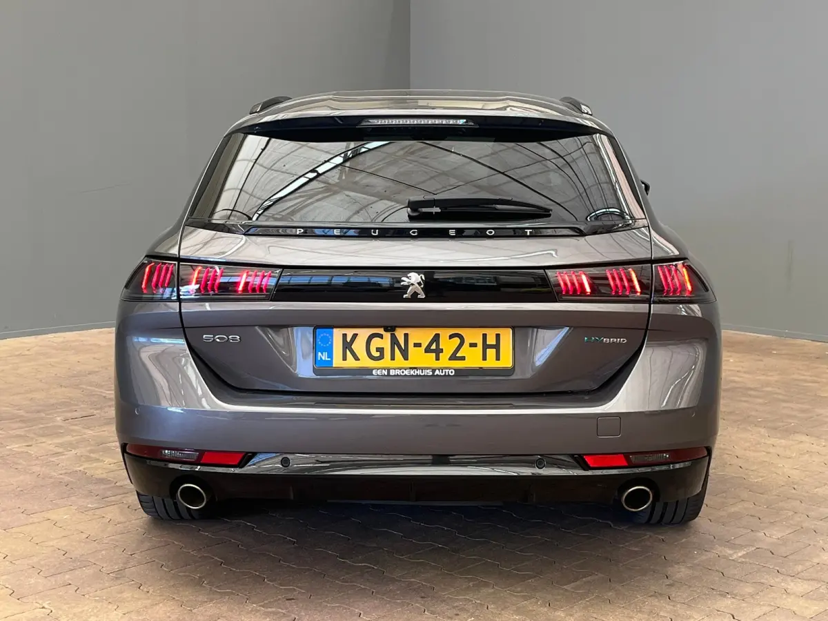 1.6 HYbrid 225 GT Focal | Elek. Achterklep | AGR-Stoelen | Stoelverwarming | LED | Parkeersensoren | Digitaal Dashboard | Achteruitrijcamera | Audio installatie premium | Comfortstoel(en)