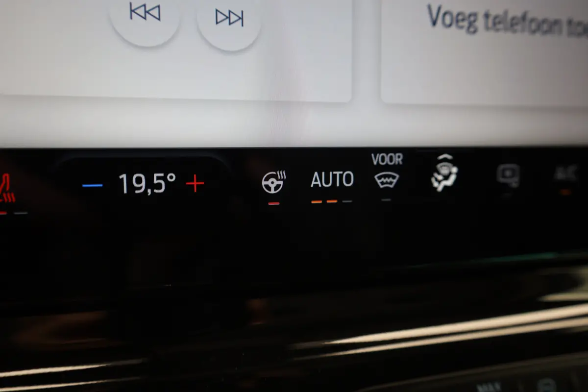 350 2.0 TDCI L2H2 Trend | 2 zitplaatsen rechtsvoor | Aanhanger assistent | Achteruitrijcamera
