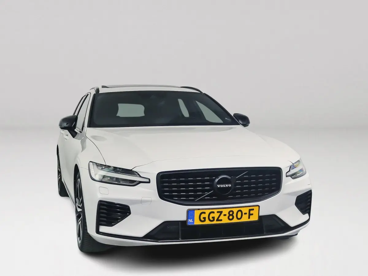 T6 Plug-in hybrid AWD Ultimate Dark | Panoramadak | Parkeercamera | Head-up display | Harman Kardon | Stoel- en Stuurverwarming