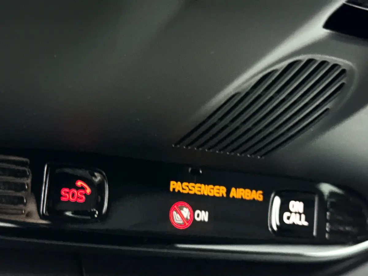 T6 Plug-in hybrid AWD Ultimate Dark | Panoramadak | Parkeercamera | Head-up display | Harman Kardon | Stoel- en Stuurverwarming