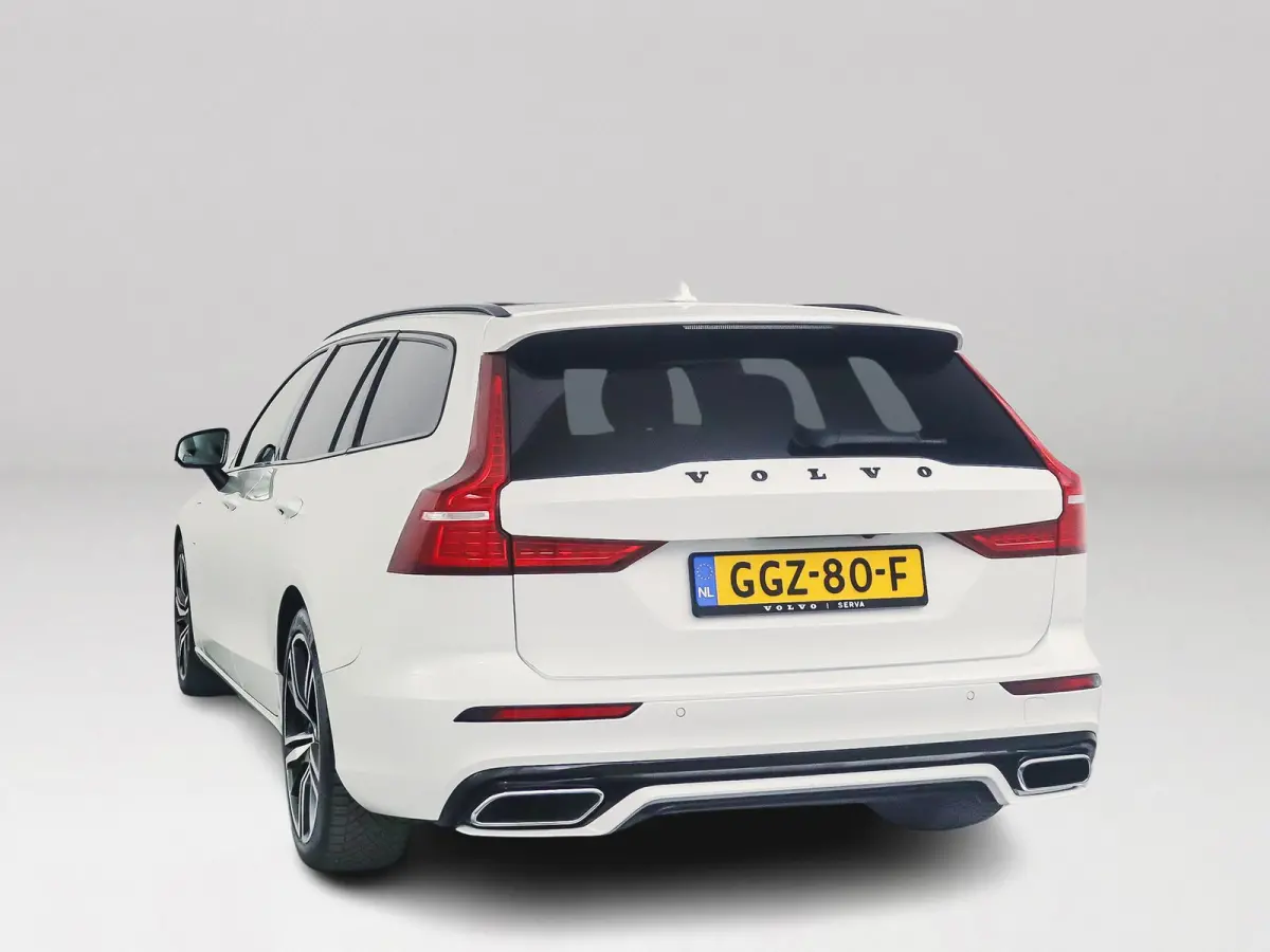 T6 Plug-in hybrid AWD Ultimate Dark | Panoramadak | Parkeercamera | Head-up display | Harman Kardon | Stoel- en Stuurverwarming