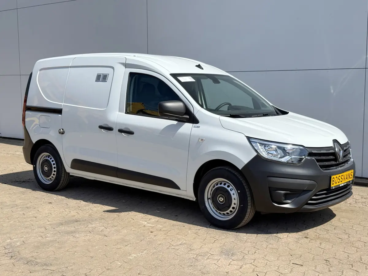 Comfort 1.3 TCe 100PK **Benzine** L1 Airco Navigatie Carplay Cruise Control Parkeersensoren Kastwand Inbouw