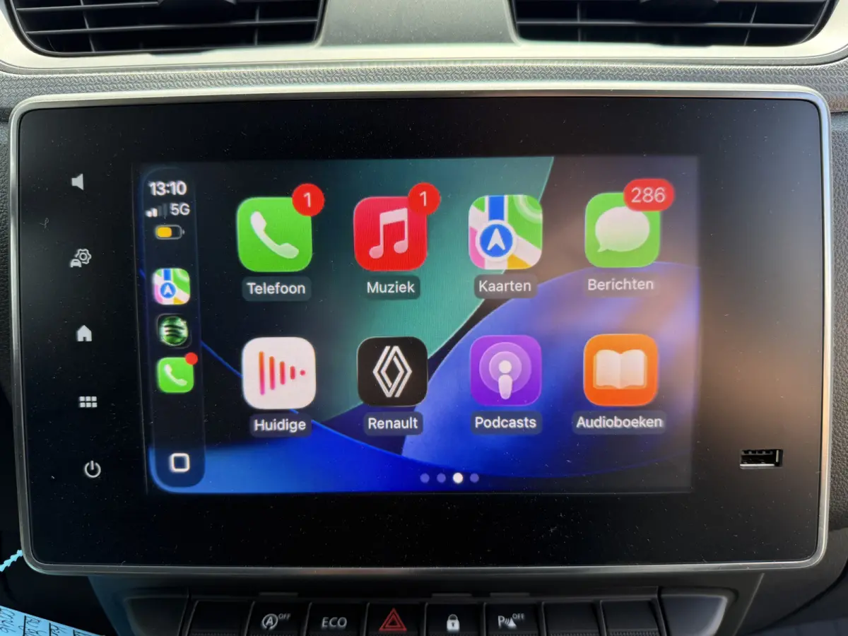 Comfort 1.3 TCe 100PK **Benzine** L1 Airco Navigatie Carplay Cruise Control Parkeersensoren Kastwand Inbouw