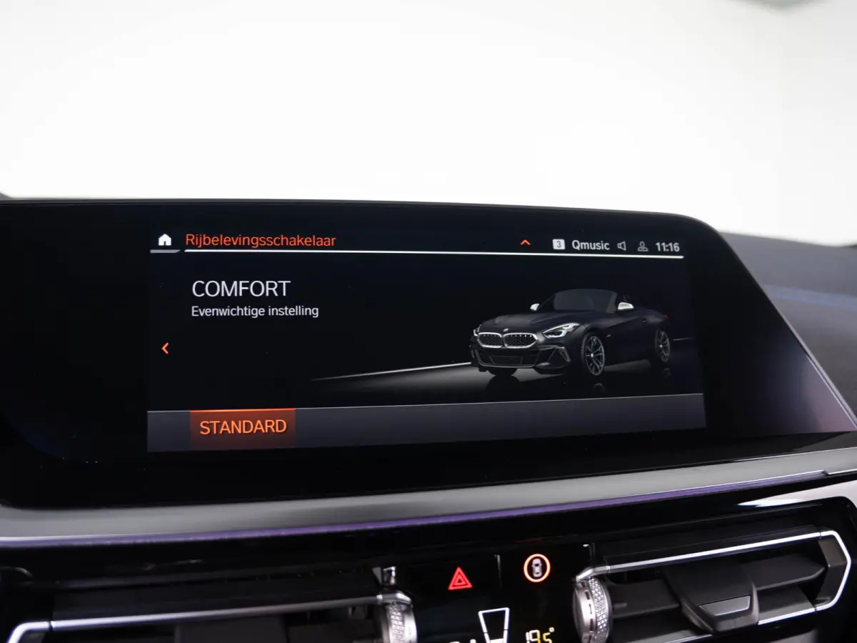 M40i | M Sportpakket | M Adaptief onderstel | 19 inch | Comfort Access | Windscherm | 	Elektrisch verstelbare stoelen | Harman Kardon