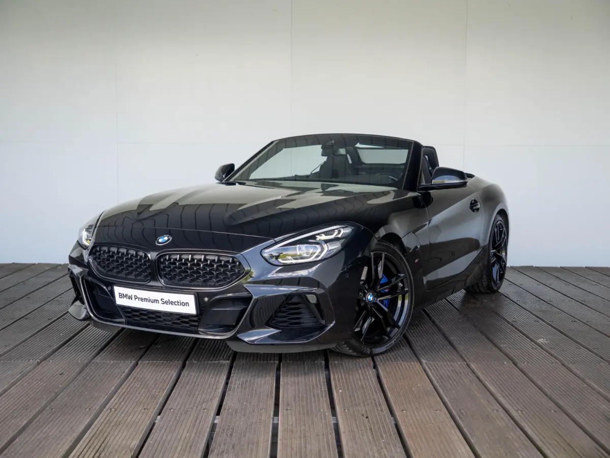 M40i | M Sportpakket | M Adaptief onderstel | 19 inch | Comfort Access | Windscherm | 	Elektrisch verstelbare stoelen | Harman Kardon