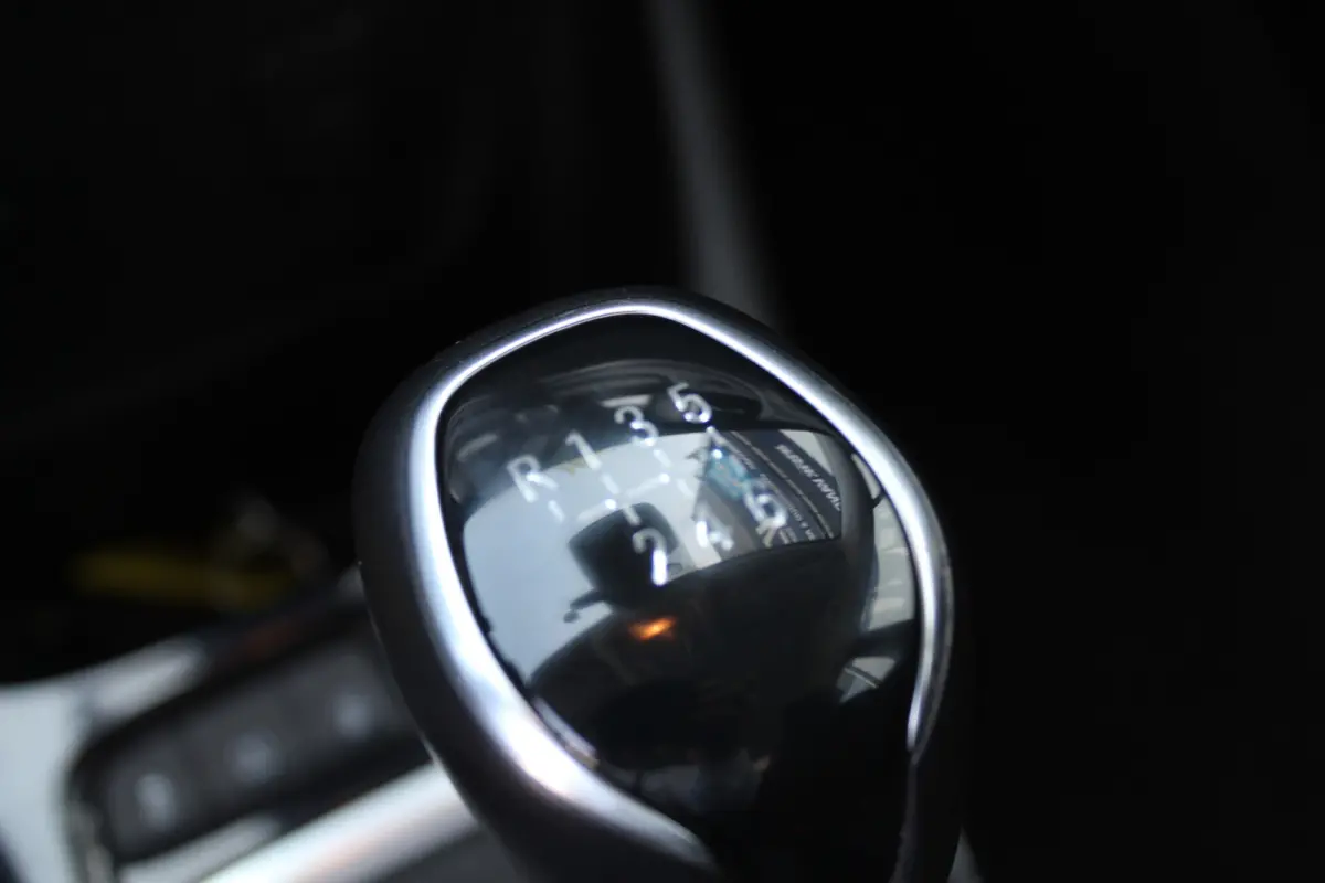 1.2 Turbo Edition l Stuur- en Stoelverwarming l Cruise Contol l Achteruitrijcamera l Airco l Apple carplay/ Android auto
