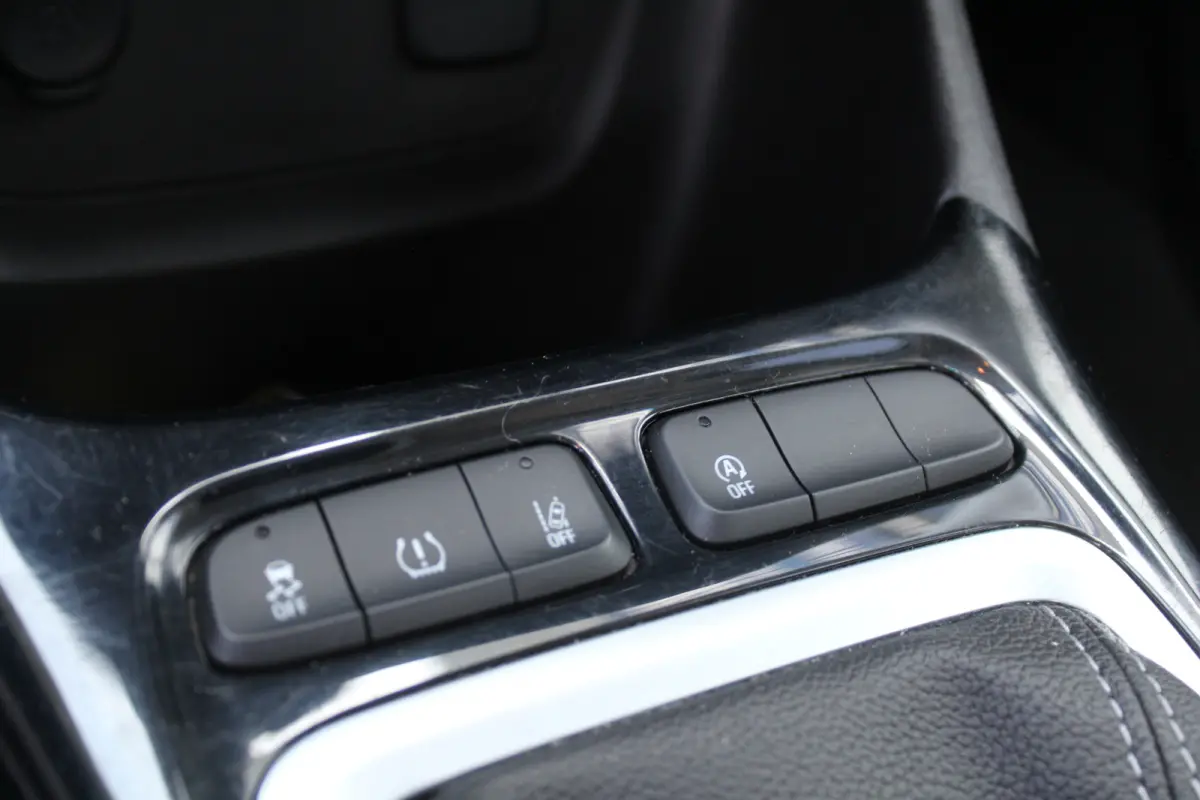 1.2 Turbo Edition l Stuur- en Stoelverwarming l Cruise Contol l Achteruitrijcamera l Airco l Apple carplay/ Android auto