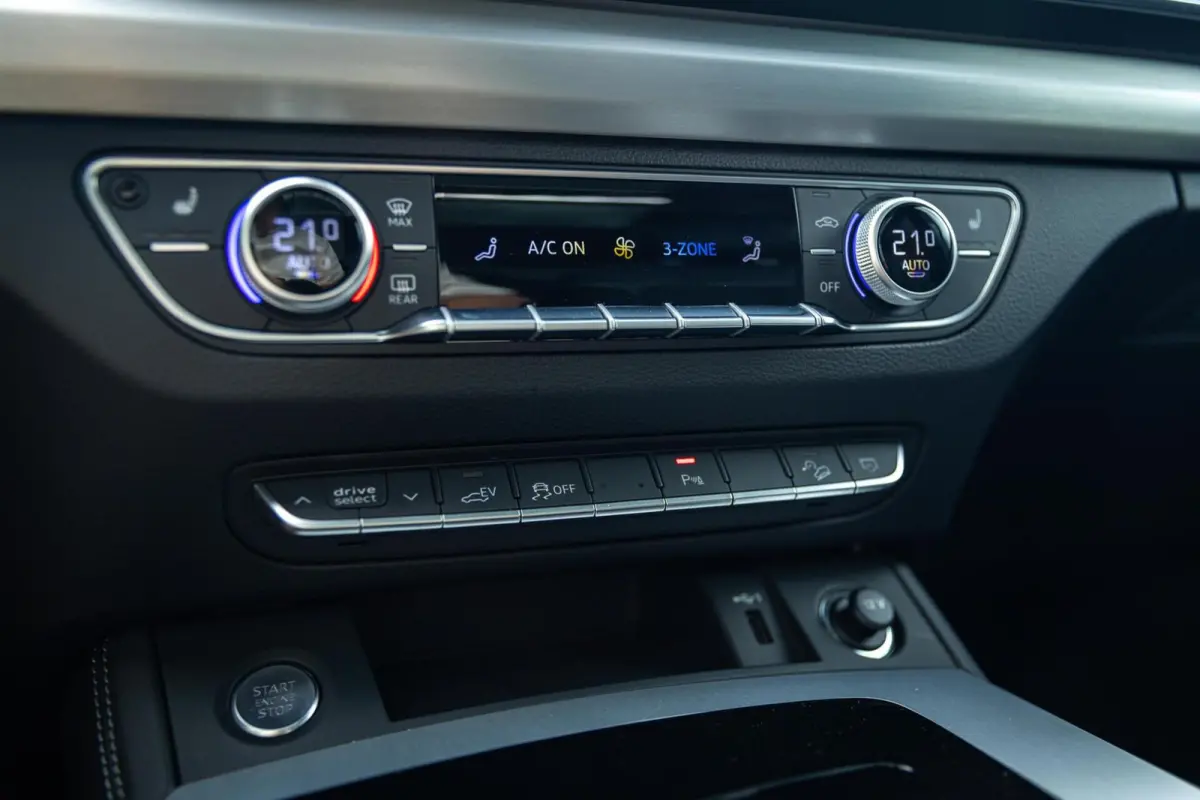50 TFSI e S-Line Competition PANO MEMORY CAMERA MATRIX