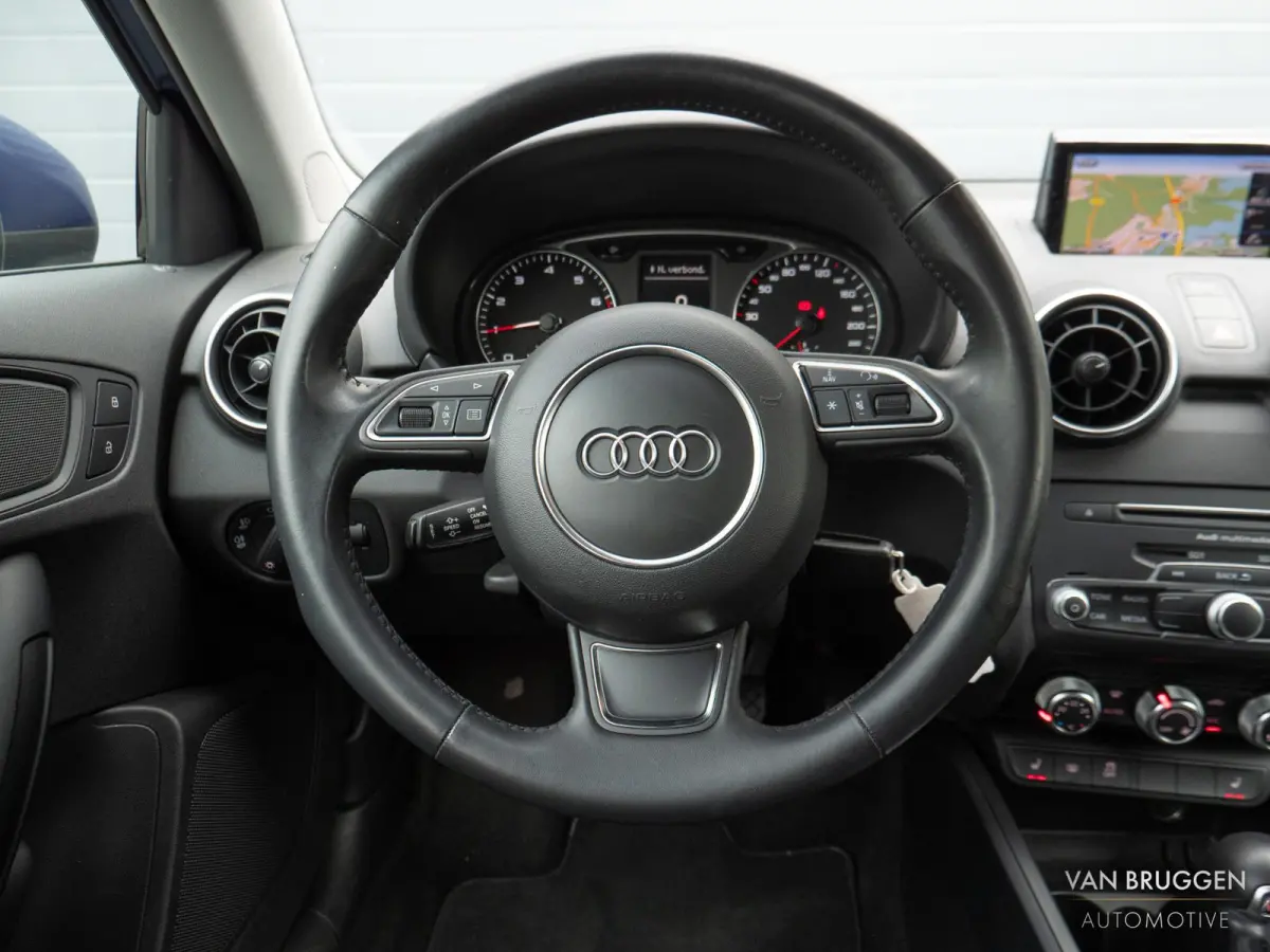 1.0 TFSI S-Line Automaat LED Cruise NAP Stoelverw.