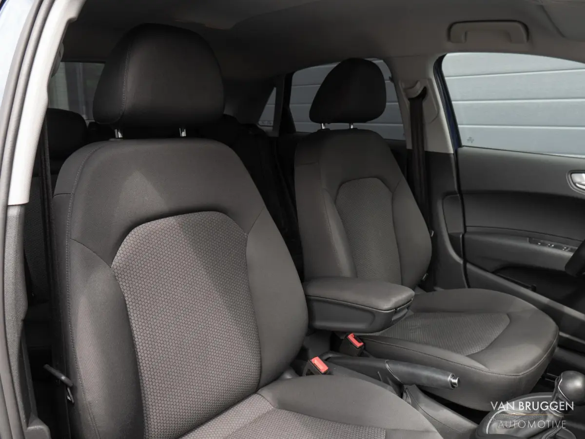 1.0 TFSI S-Line Automaat LED Cruise NAP Stoelverw.
