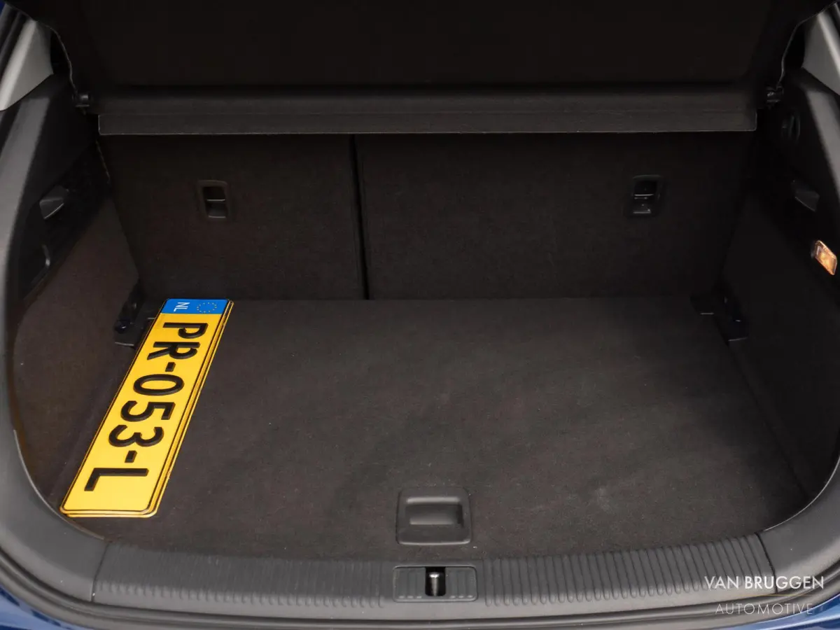 1.0 TFSI S-Line Automaat LED Cruise NAP Stoelverw.