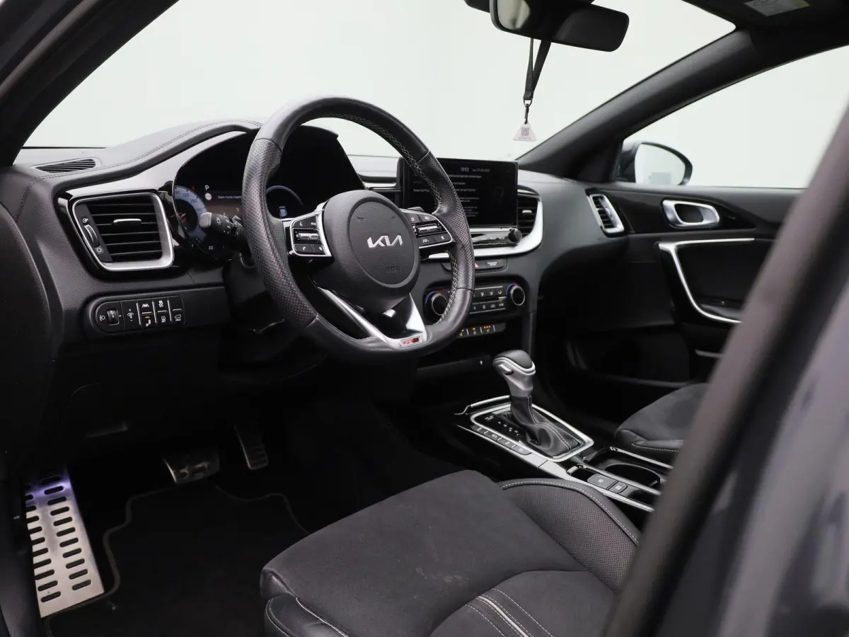 1.5 T-GDi GT-Line | Automaat | Apple Carplay/Android Auto | Panoramadak | Achteruitrijcamera | Parkeersensoren | Stoelverwarming | Stuurverwarming |