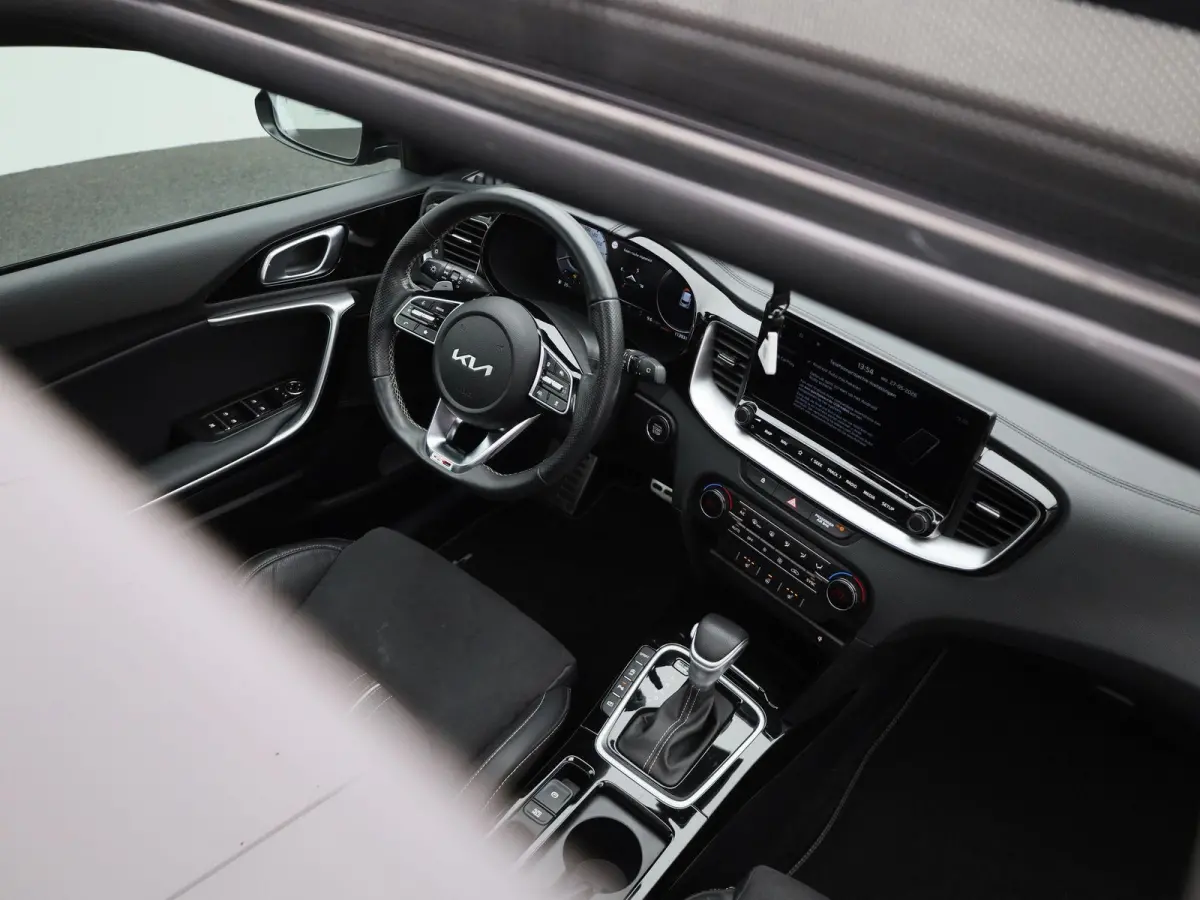 1.5 T-GDi GT-Line | Automaat | Apple Carplay/Android Auto | Panoramadak | Achteruitrijcamera | Parkeersensoren | Stoelverwarming | Stuurverwarming |