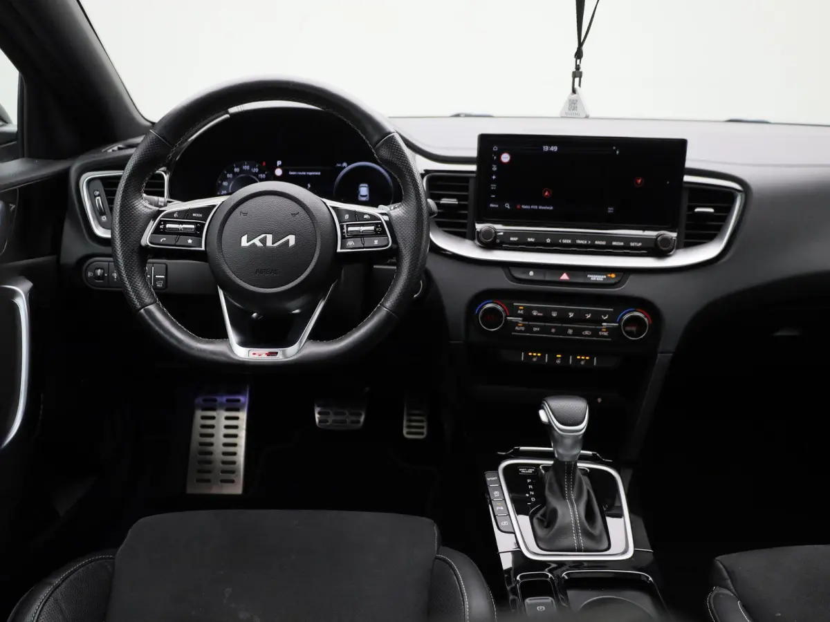 1.5 T-GDi GT-Line | Automaat | Apple Carplay/Android Auto | Panoramadak | Achteruitrijcamera | Parkeersensoren | Stoelverwarming | Stuurverwarming |