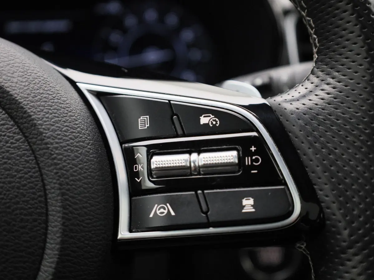 1.5 T-GDi GT-Line | Automaat | Apple Carplay/Android Auto | Panoramadak | Achteruitrijcamera | Parkeersensoren | Stoelverwarming | Stuurverwarming |