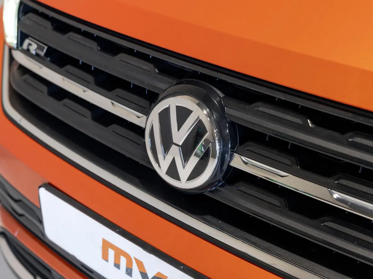 1.0 TSI 2x R-Line / 115pk / Achteruitrij camera / Dodehoek herkenning /