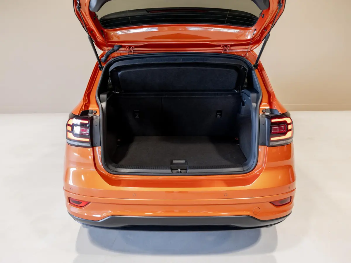 1.0 TSI 2x R-Line / 115pk / Achteruitrij camera / Dodehoek herkenning /