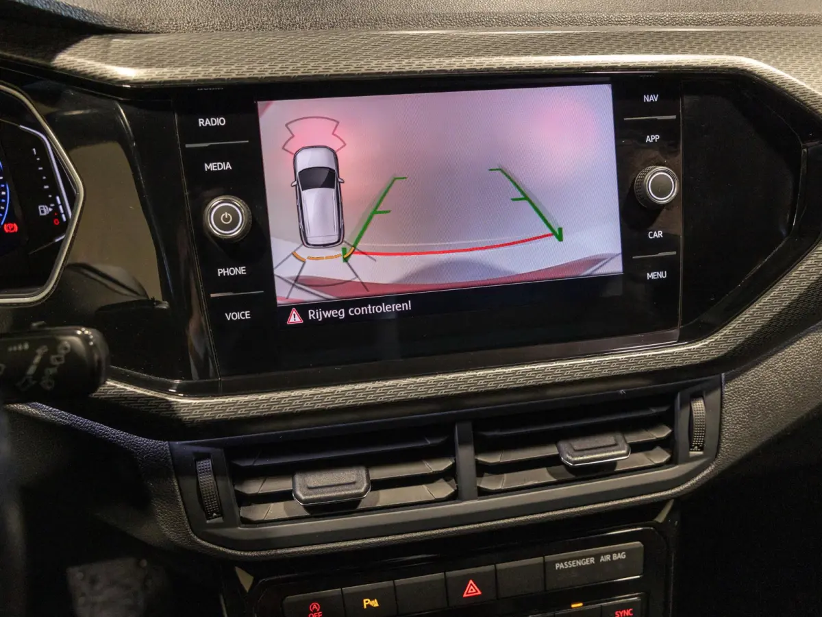 1.0 TSI 2x R-Line / 115pk / Achteruitrij camera / Dodehoek herkenning /