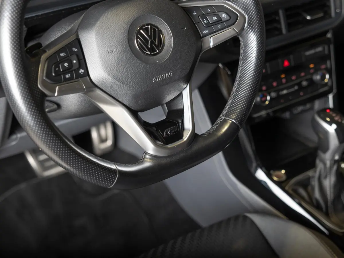1.0 TSI 2x R-Line / 115pk / Achteruitrij camera / Dodehoek herkenning /