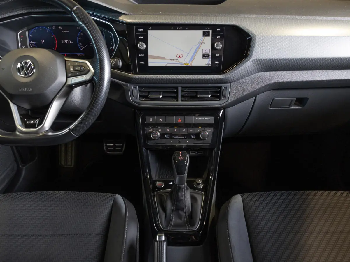 1.0 TSI 2x R-Line / 115pk / Achteruitrij camera / Dodehoek herkenning /