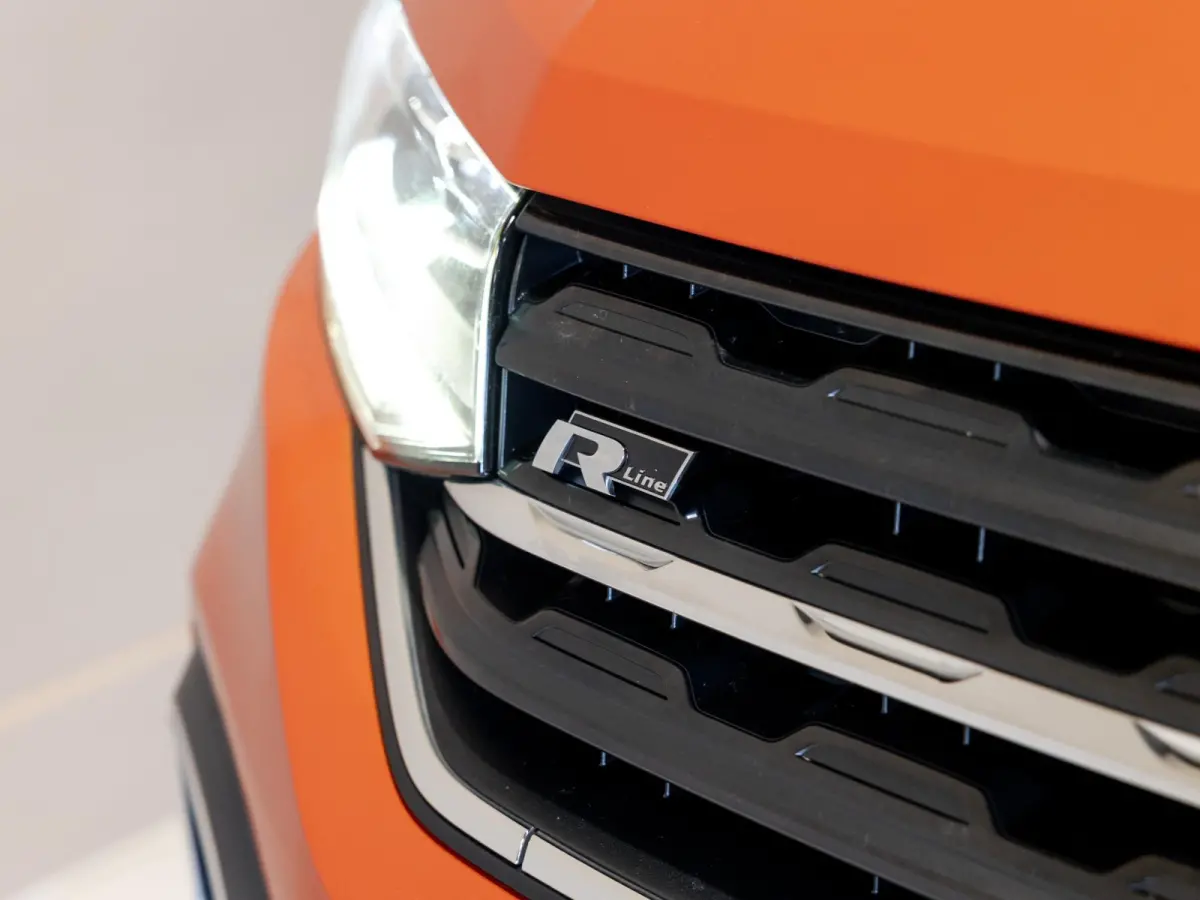 1.0 TSI 2x R-Line / 115pk / Achteruitrij camera / Dodehoek herkenning /